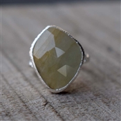 Hot Sale Peel Green Stone color ring