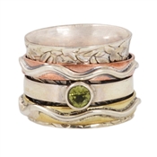 Silver Spinner peridot ring